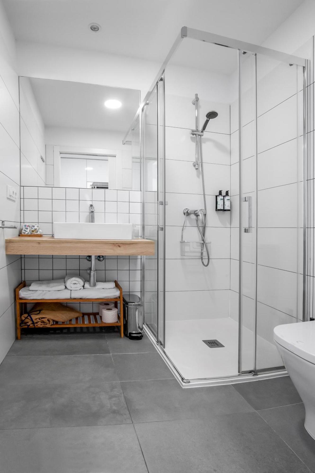 Snoe Hotel Camino Do Eume Apartamentos Пуэнтедеуме Экстерьер фото