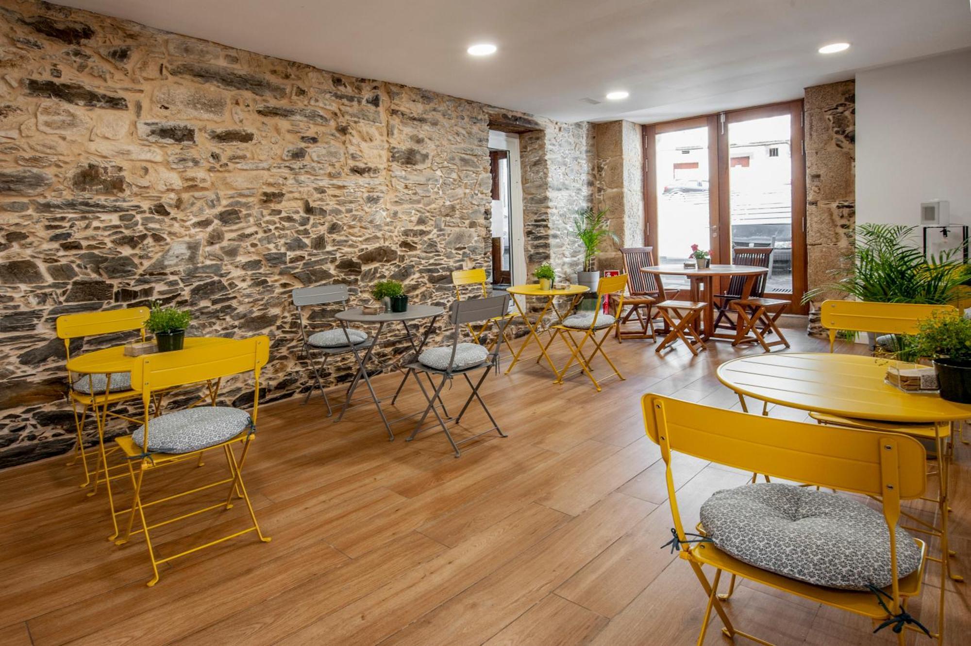 Snoe Hotel Camino Do Eume Apartamentos Пуэнтедеуме Экстерьер фото