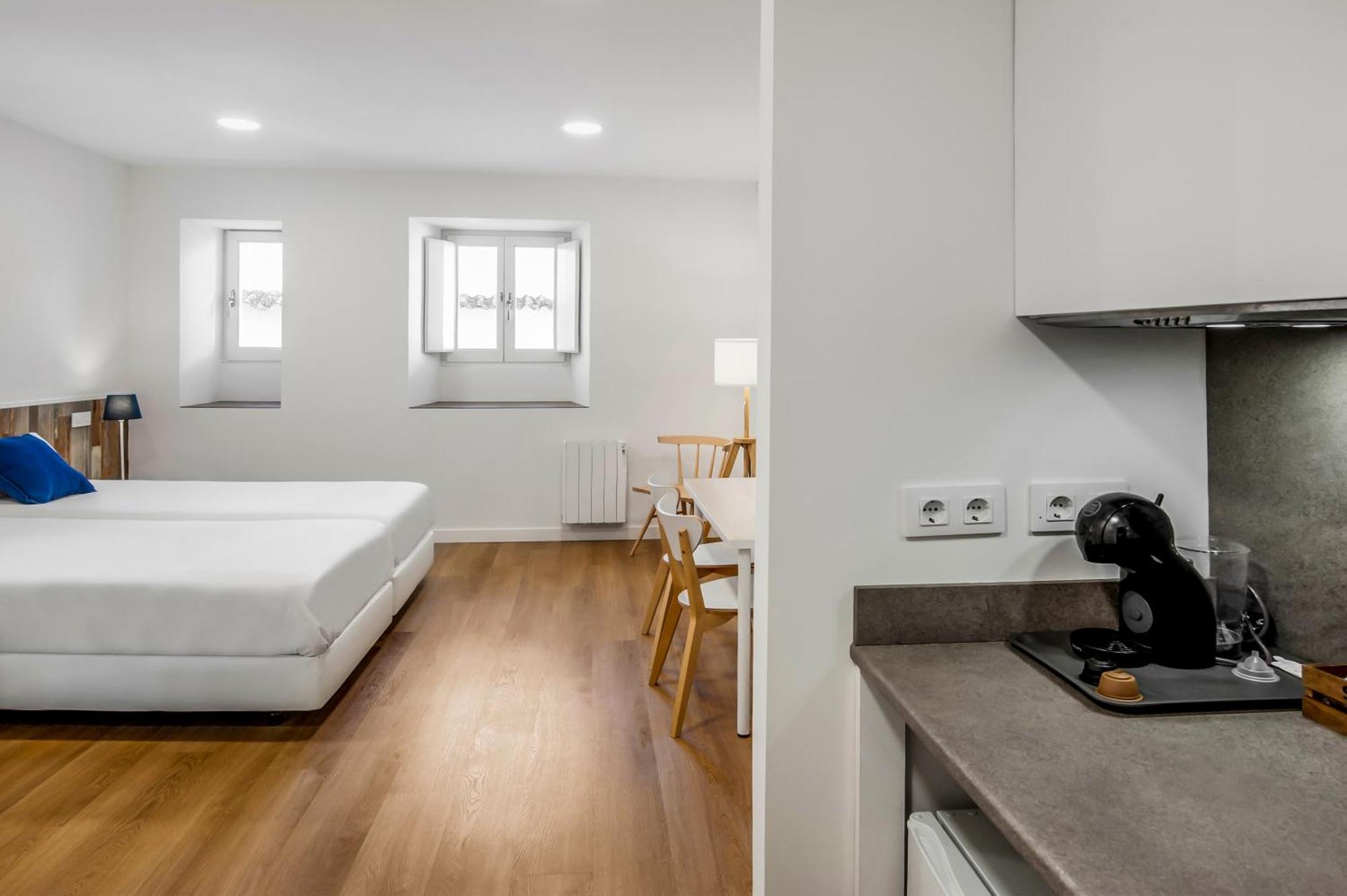 Snoe Hotel Camino Do Eume Apartamentos Пуэнтедеуме Экстерьер фото