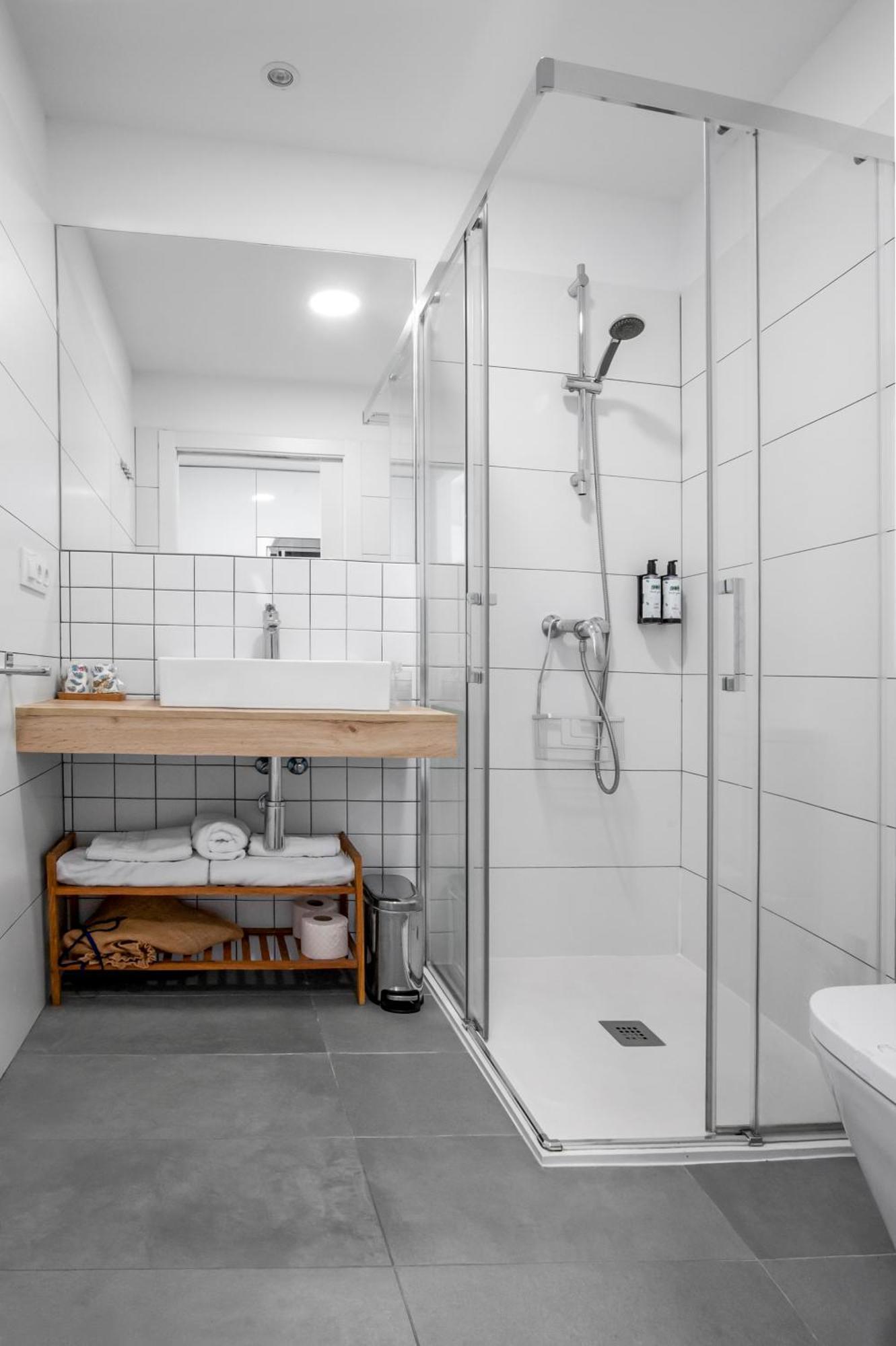 Snoe Hotel Camino Do Eume Apartamentos Пуэнтедеуме Экстерьер фото