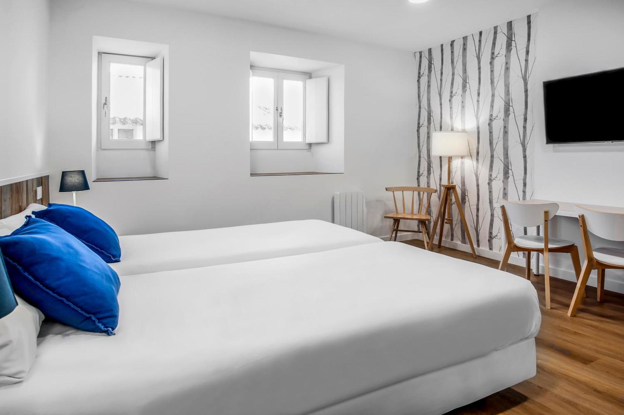 Snoe Hotel Camino Do Eume Apartamentos Пуэнтедеуме Экстерьер фото